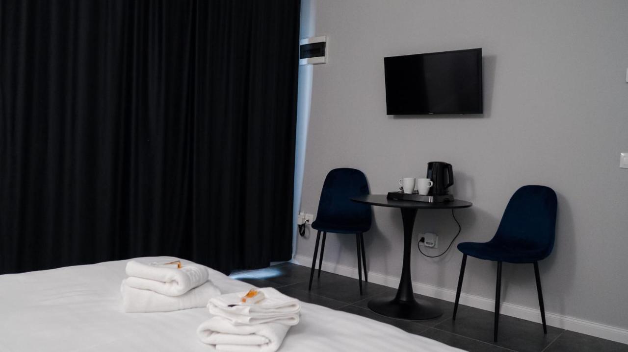 Villa Wild Rooms Jiet Экстерьер фото