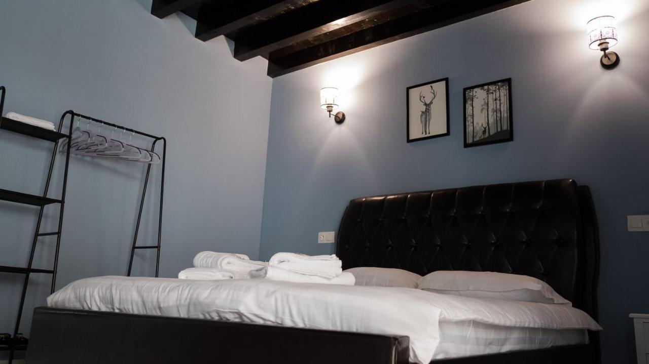 Villa Wild Rooms Jiet Экстерьер фото