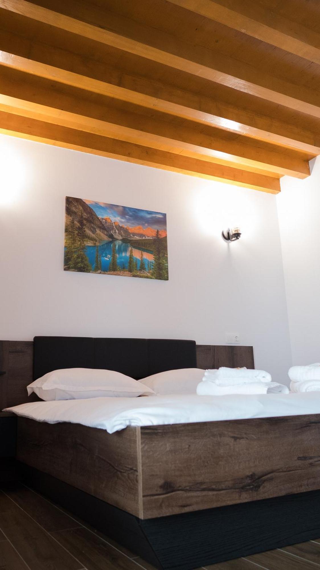 Villa Wild Rooms Jiet Экстерьер фото