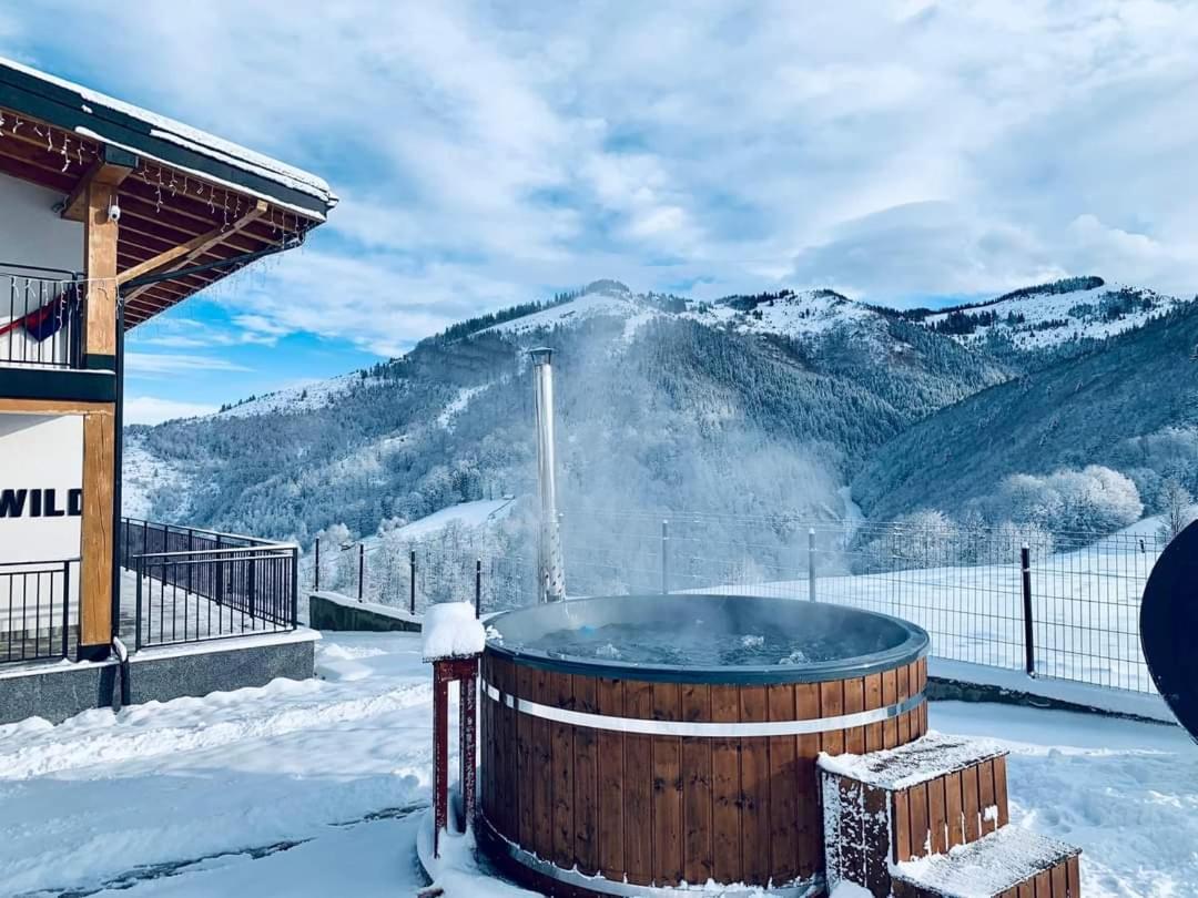 Villa Wild Rooms Jiet Экстерьер фото